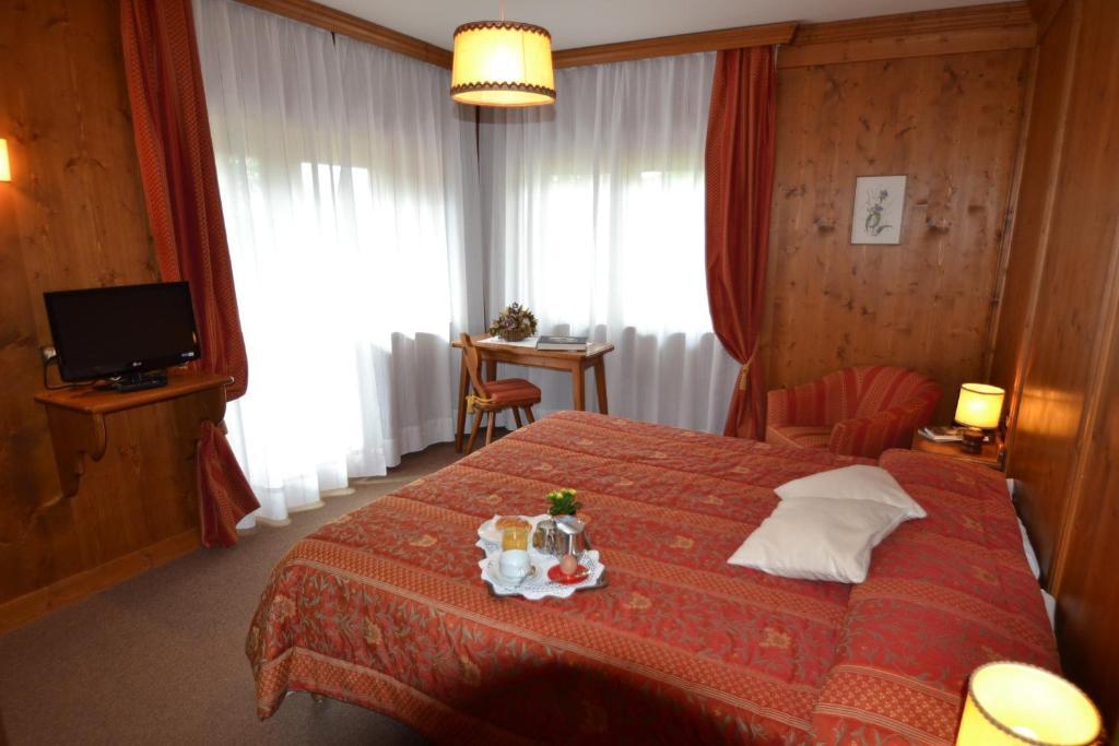 Hotel Villa Nevada Cortina d'Ampezzo Room photo